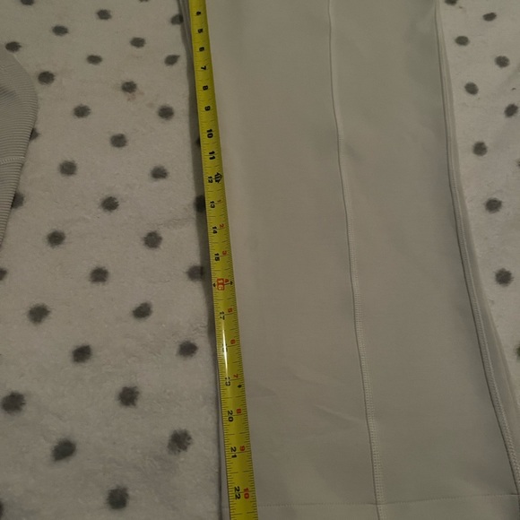 Lululemon outfit - Picture 4 of 4